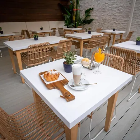 Aparthotel Urban Spaces 3*